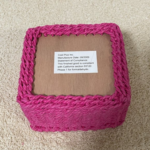 Set of 4 Baskets Pink Pattern Woven Baskets Excellent Condition! - Picture 5 of 13